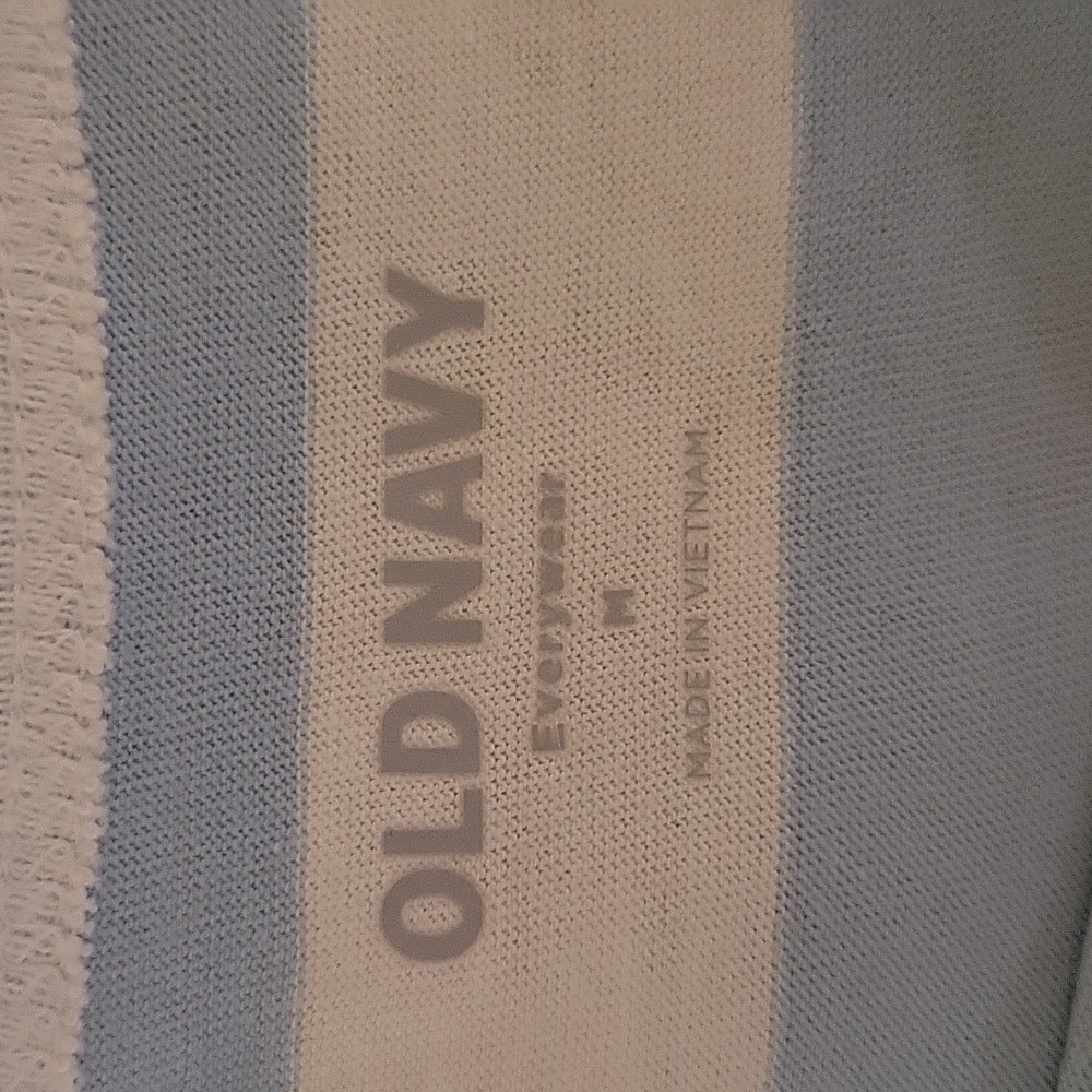 Old Navy Everywear tee- blue and white strip nwt - Picture 2 of 5